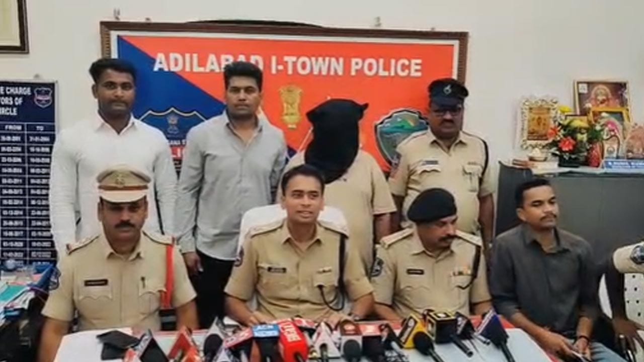 బ్యాంక్ అధికారులమంటూ బురిడీ.. క్రెడిట్ కార్డు యాక్టివేషన్ పేరుతో నిండా ముంచేశారు!