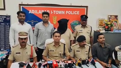బ్యాంక్ అధికారులమంటూ బురిడీ.. క్రెడిట్ కార్డు యాక్టివేషన్ పేరుతో