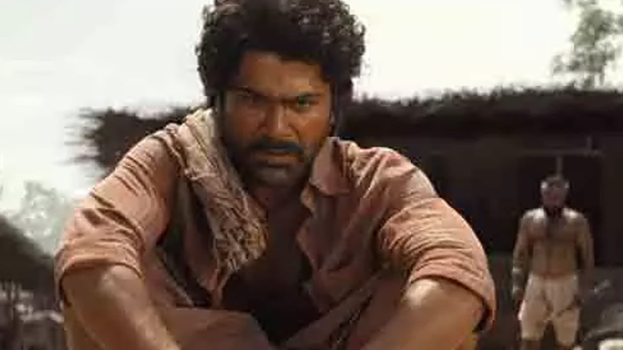 తర్వాత సమంత ఆ పాత్రలో నటించి మంచి గుర్తింపు సంపాదించుకుంది. ఇక ఇప్పుడు ఈ ఛాన్స్ రావడంతో అనుపమ ఒకే చెప్పేసిందంట. డీ గ్లామరస్ పాత్రలో చేయడానికి కూడా అంగీకరించి, ఈ మూవీలో నటించిందంట. ప్రస్తుతం భోగి మూవీకి సంబంధించిన ఈ న్యూస్ నెట్టింట తెగ వైరల్ అవుతుంది. ఇక శర్వానంద్, అనుపమ జంటగా నటించిన ఈ సినిమా నవంబర్ 12న థియేటర్లో సందడి చేయనున్న విషయం తెలిసిందే. నోట్ : పై సమాచారం కేవలం ఇంటర్నెట్ ఆధారంగా మాత్రమే ఇవ్వడం జరిగింది. టీవీ9 తెలుగు దీనిని ధృవీకరించలేదు