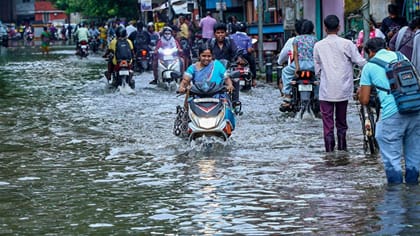 ఈశాన్య రుతుపవనాల ఎఫెక్ట్‌.. 24 గంటల్లో నగరాన్ని ముంచెత్తిన వర్షం