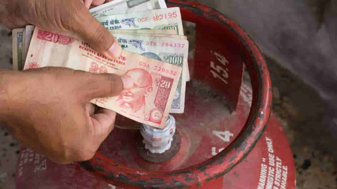 Gas Cylinder: గ్యాస్ సిలిండర్లపై రూ.300 సబ్సిడీ.. సామాన్యులకు కేంద్రం మరో తీపికబురు.. నేరుగా అకౌంట్లోకి..