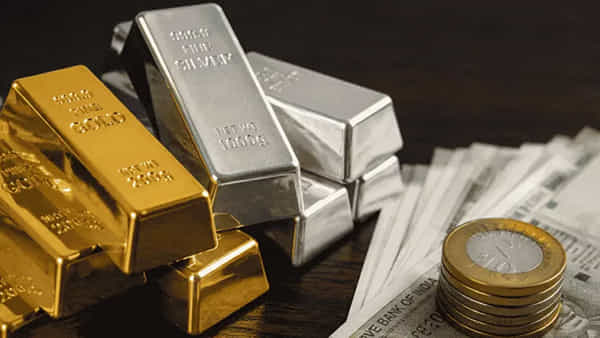 Gold: పసిడి ప్రియులకు పండక్కి ముందే చేదువార్త.. ఇక బంగారంలో అలా ఇన్వెస్ట్ చేయలేరు..