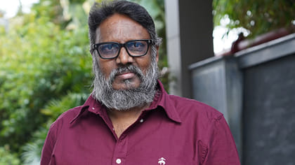 ఆ ఒక్క హీరోతో వరుసగా మూడు సినిమాలు.. అది అంత మంచిది కాదు..