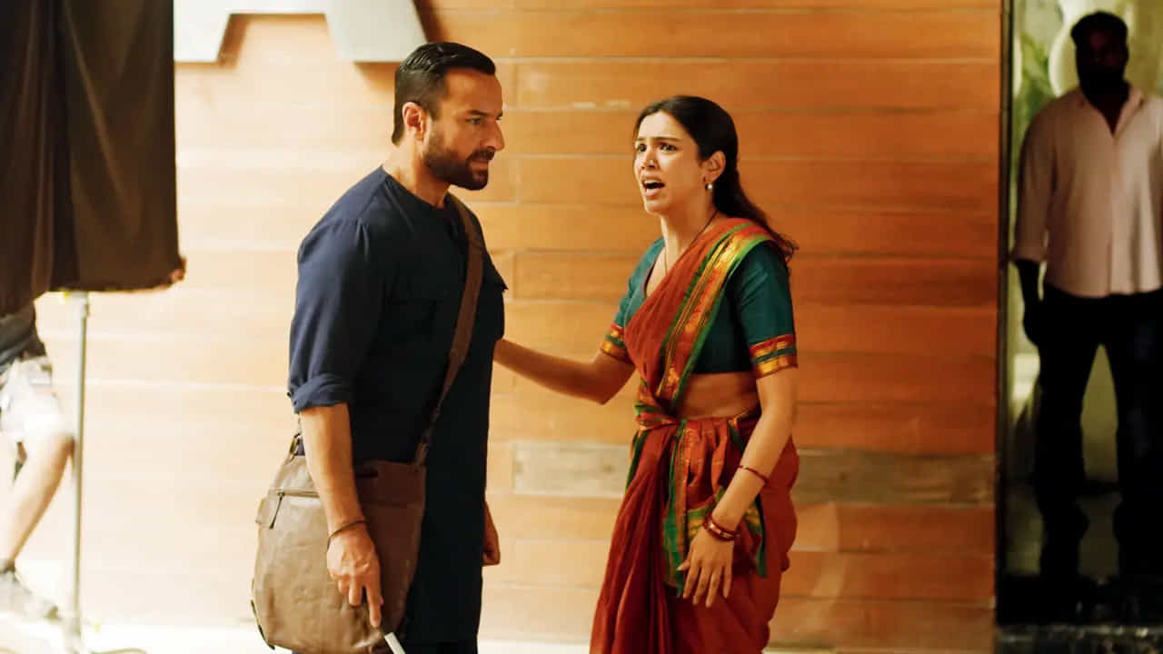 ప్రస్తుత ప్రేక్షకులు కేవలం స్టార్ హీరోల పేర్లను చూసి థియేటర్లకు రావడం లేదు, కేవలం బలమైన కంటెంట్ ఉన్న చిత్రాలకే నీరాజనాలు పడుతున్నారు. ఈ విషయాన్ని మరోసారి నిరూపిస్తూ అక్షయ్ కుమార్ 'హైవాన్' రూపంలో భారీ మూల్యం చెల్లించుకోవాల్సి వచ్చింది. రాబోయే రోజుల్లో అయినా స్టార్ హీరోలు కథల ఎంపికలో మరింత జాగ్రత్త వహించాలని, లేదంటే బాక్సాఫీస్ వద్ద ఇలాంటి చేదు అనుభవాలు తప్పవని ఈ డిజాస్టర్ మరోసారి హెచ్చరించింది.