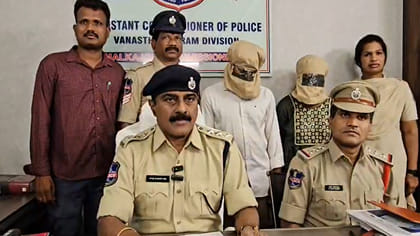 పెళ్లి కోసం పొరుగూరు వచ్చిన ప్రేమ జంట.. పాపం ఇలా..!