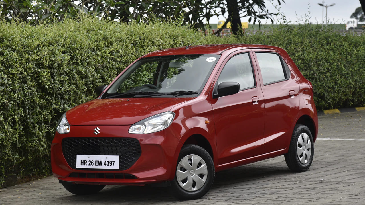 Maruti Suzuki: రూ. 4 లక్షల బడ్జెట్లో బెస్ట్ కారు కావాలా? మైలేజ్తో రికార్డు సృష్టిస్తున్న కారు ఇదే!