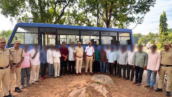 Hyderabad: ఫైన్తో పోతుంది అనుకోకండి.. వీళ్లందరికీ జైలు శిక్ష పడింది..