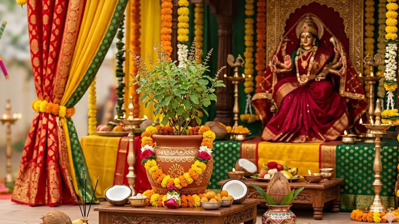 
2. తులసి మొక్క.. హిందూ మతంలో తులసి మొక్కకు విశిష్టమైన స్థానం ఉంది. తులసిని పవిత్రమైన మొక్కగా భావించి ప్రతిరోజూ పూజిస్తారు. నవరాత్రుల సమయంలో తులసి మొక్కను ఇంటికి తీసుకురావడం శుభప్రదమని కొందరు విశ్వసిస్తారు. తులసి మొక్కను పూజించడం వల్ల ఇంట్లో సుఖశాంతులు, ఆనందం, శ్రేయస్సు కలుగుతాయని మతపరమైన నమ్మకం. అందుకే ఇంట్లో తులసి మొక్క లేనివారు ఈ సమయంలో దానిని నాటుకోవచ్చు.

