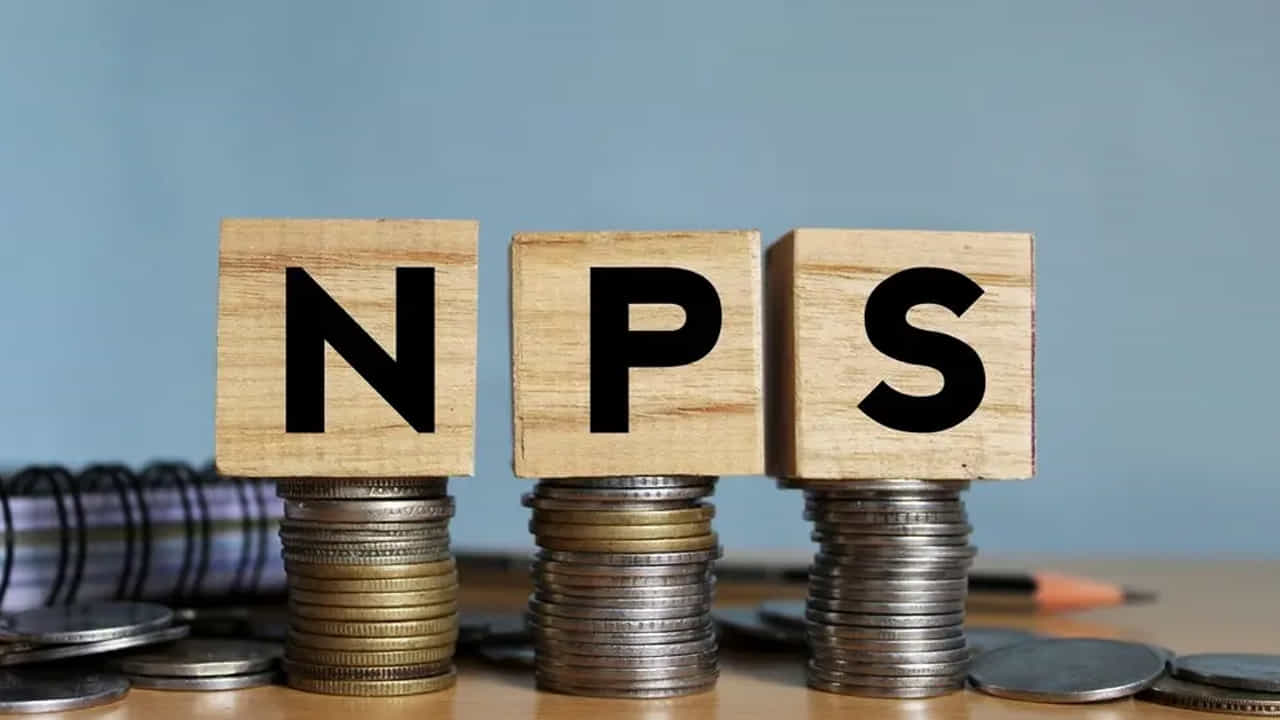  8. NPSలో కూడా కొత్త మార్పు: పదవీ విరమణ పొదుపును ఆరోగ్య సంరక్షణ ప్రయోజనాలతో అనుసంధానించే NPS హెల్త్, అక్టోబర్ 1వ తేదీన ప్రారంభం కానుంది. NPSకు సంబంధించిన పాయింట్ ఆఫ్ ప్రెజెన్స్ (PoP) ఛార్జీల కోసం ఒక కొత్త ఫ్రేమ్‌వర్క్ కూడా అమలు చేయబడుతుంది.