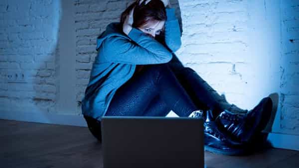 Online Harassment: ఆన్లైన్లో అవమానం.. అణుక్షణం వెంటాడే గాయం.. దీని నుంచి బయపడేదెలా?