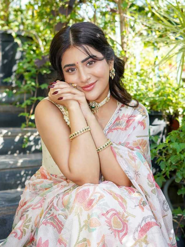 రాశి వయ్యారానికి సింగ్ వయ్యారానికి ఎవరైనా ఫిదా అవ్వాల్సిందే
