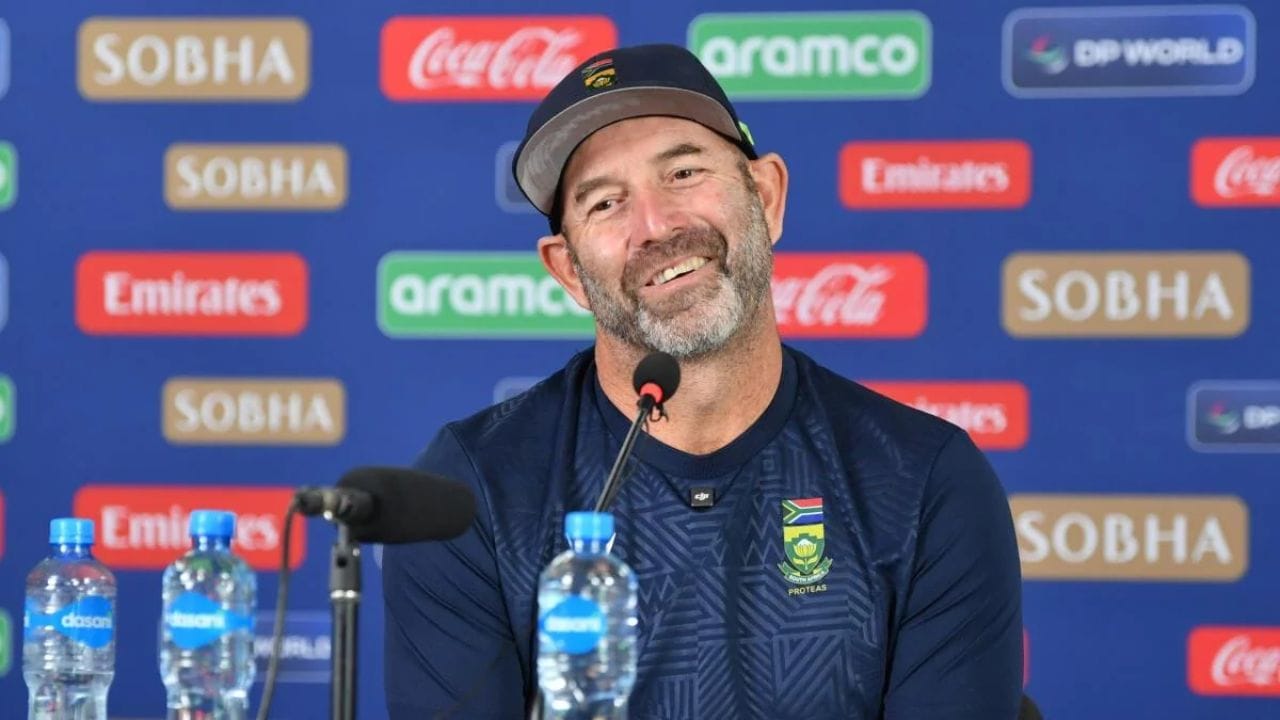 IND vs NZ: సొంత గడ్డపై వరుసగా 2 మ్యాచ్ల్లో ఓటమి.. కివీస్ కోచ్ షాకింగ్ కామెంట్స్