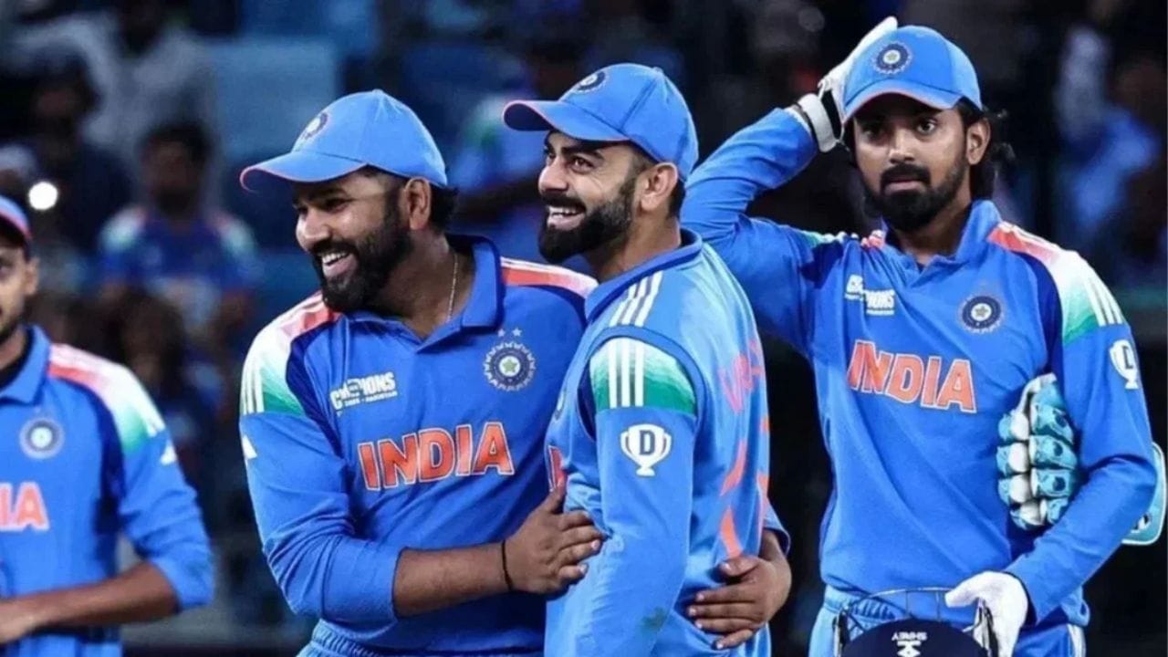 భారత జట్టు ప్రపంచకప్‌ గెలవాలంటే రోహిత్ శర్మ, విరాట్ కోహ్లీపై మాత్రమే ఆధారపడటం సరిపోదని ఆయన స్పష్టం చేశాడు. ‘‘అందరి దృష్టి రోహిత్ శర్మ, విరాట్ కోహ్లీపై ఉంది. వారు తమ వంతు సహకారం అందిస్తారని భావిస్తున్నాను. భారత్ ప్రపంచకప్ గెలవాలంటే బౌలింగ్, ఫీల్డింగ్ విభాగాలను పటిష్ఠం చేసుకోవాలి. ఈ రెండు అంశాలు చాలా కీలకం’’ అని కైఫ్‌ తెలిపాడు.