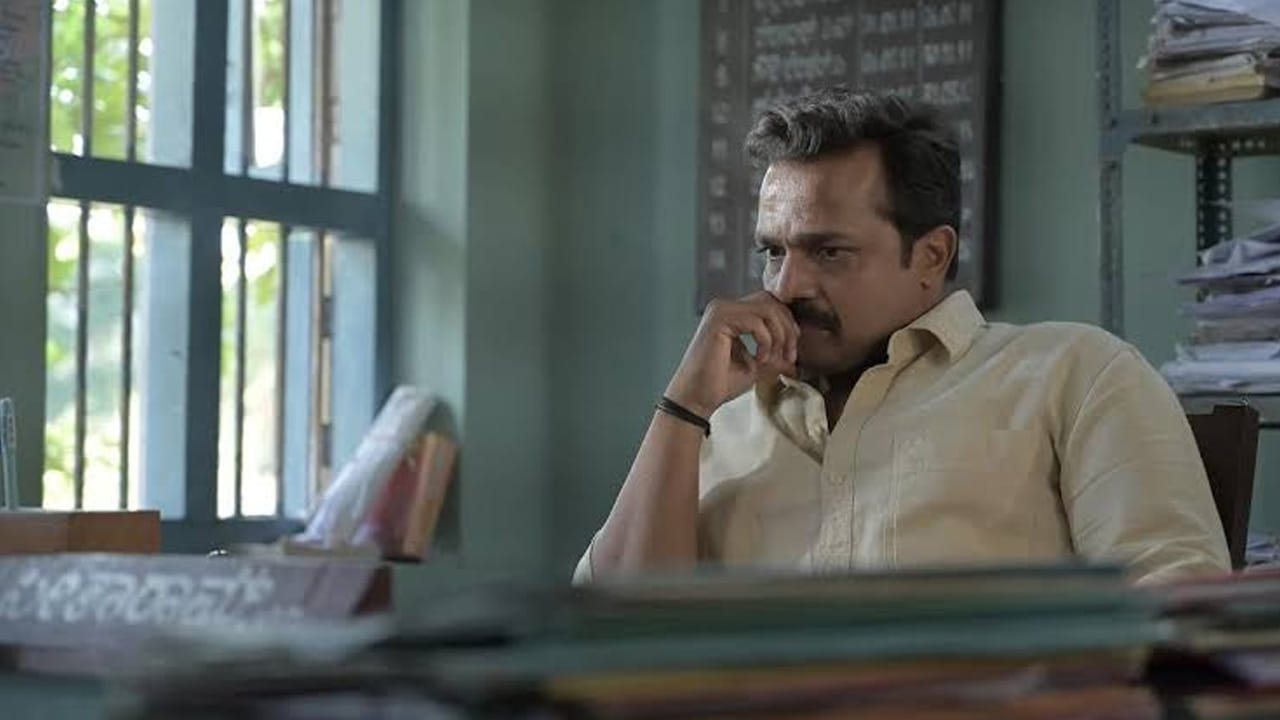 గతంలో విజయ్ రాఘవేంద్ర నటించి మెప్పించిన 'సీతారామ్ బినోయ్: కేస్ నెం. 18' హిట్ చిత్రానికి సీక్వెల్‌గా ఈ సినిమా తెరకెక్కింది. సీరియస్ ఇన్వెస్టిగేషన్ ఆఫీసర్ 'ఇన్‌స్పెక్టర్ సీతారామ్' పాత్రలో విజయ్ రాఘవేంద్ర తన ఇంటెన్స్ పర్ఫార్మెన్స్‌తో ప్రేక్షకులను మరోసారి కట్టిపడేశారు. కేవలం కన్నడలోనే కాకుండా తెలుగు, తమిళం, మలయాళం, హిందీ భాషల్లో కూడా ఈ చిత్రం వీక్షకులకు అందుబాటులోకి రావడం విశేషం.