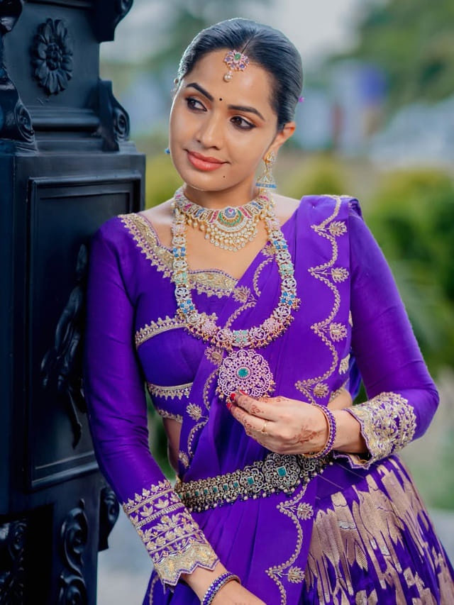 యువరాణి లుక్ లో శోభశెట్టి.. ఈ అమ్మడి అందానికి ఎలాంటి కుర్రడైనా ఫిదా అవ్వాల్సిందే