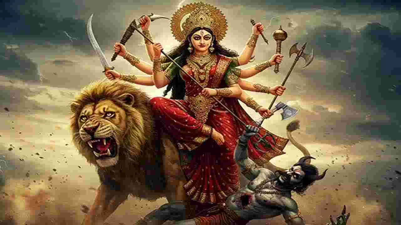 నవరాత్రి ఉత్సవాలు దుర్గామాతకు సంబంధించనవి . దుర్గామాత వాహనం సింహం, అమ్మవారిని సింహ వాహిణి అని కూడా అంటారు. సింహ రాశి వారికి చిహ్నం సింహం. అందుకే ఈ తొమ్మది రోజుల పాటు పన్నెండు రాశులలో సింహ రాశి వారిపైనే అమ్మవారి అనుగ్రహం ఎక్కువగా ఉంటుందని పండితులు చెబుతున్నారు.