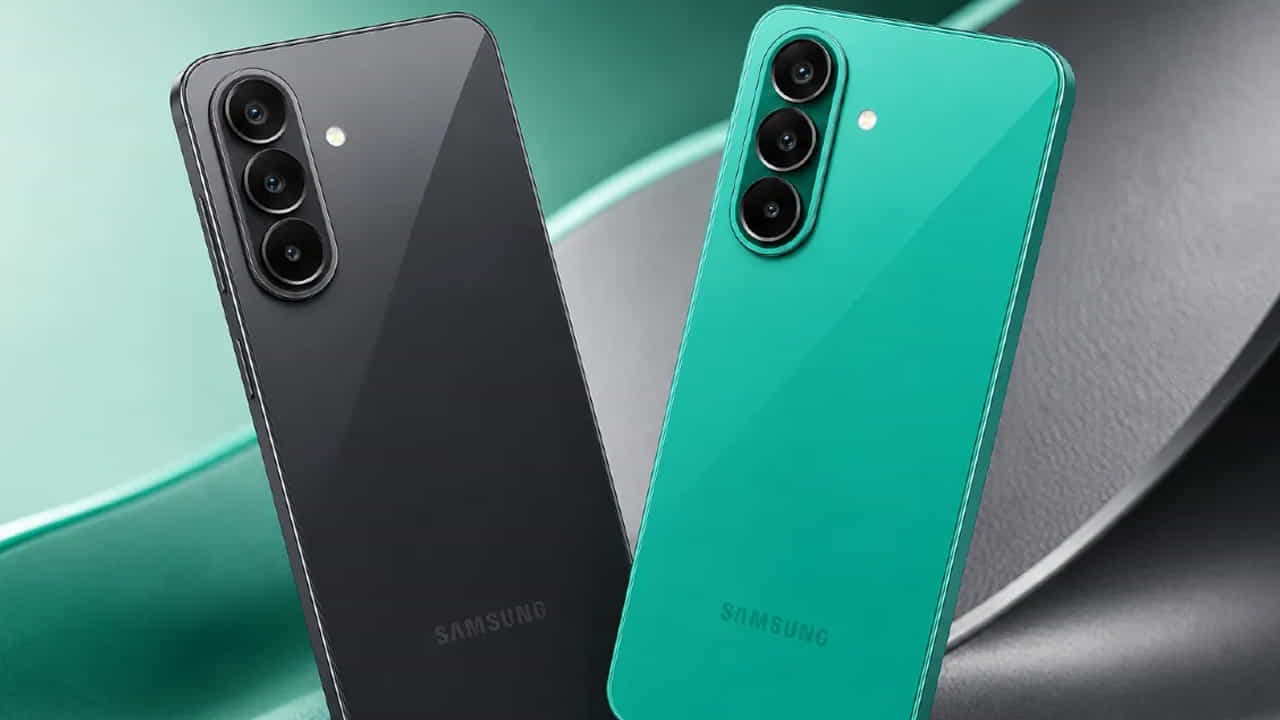5. Samsung Galaxy F70 Pro 5G: శాంసంగ్గెలక్సీ F70 Pro 5Gలో ట్రిపుల్ రియర్ కెమెరా సెటప్ ఉంది. ఇందులో 50MP ప్రధాన కెమెరా, 5MP అల్ట్రా-వైడ్, 2MP మాక్రో కెమెరాలు ఉన్నాయి. సెల్ఫీలు, వీడియో కాల్స్ కోసం 12MP ఫ్రంట్ కెమెరా అందించారు. 6.7-అంగుళాల Super AMOLED డిస్ప్లే, 120Hz రిఫ్రెష్ రేట్ ఉన్నాయి. ధర: రూ.25,999 నుంచి ఉటుంది. కెమెరా: 50MP + 5MP + 2MP, సెల్ఫీ: 12MP.