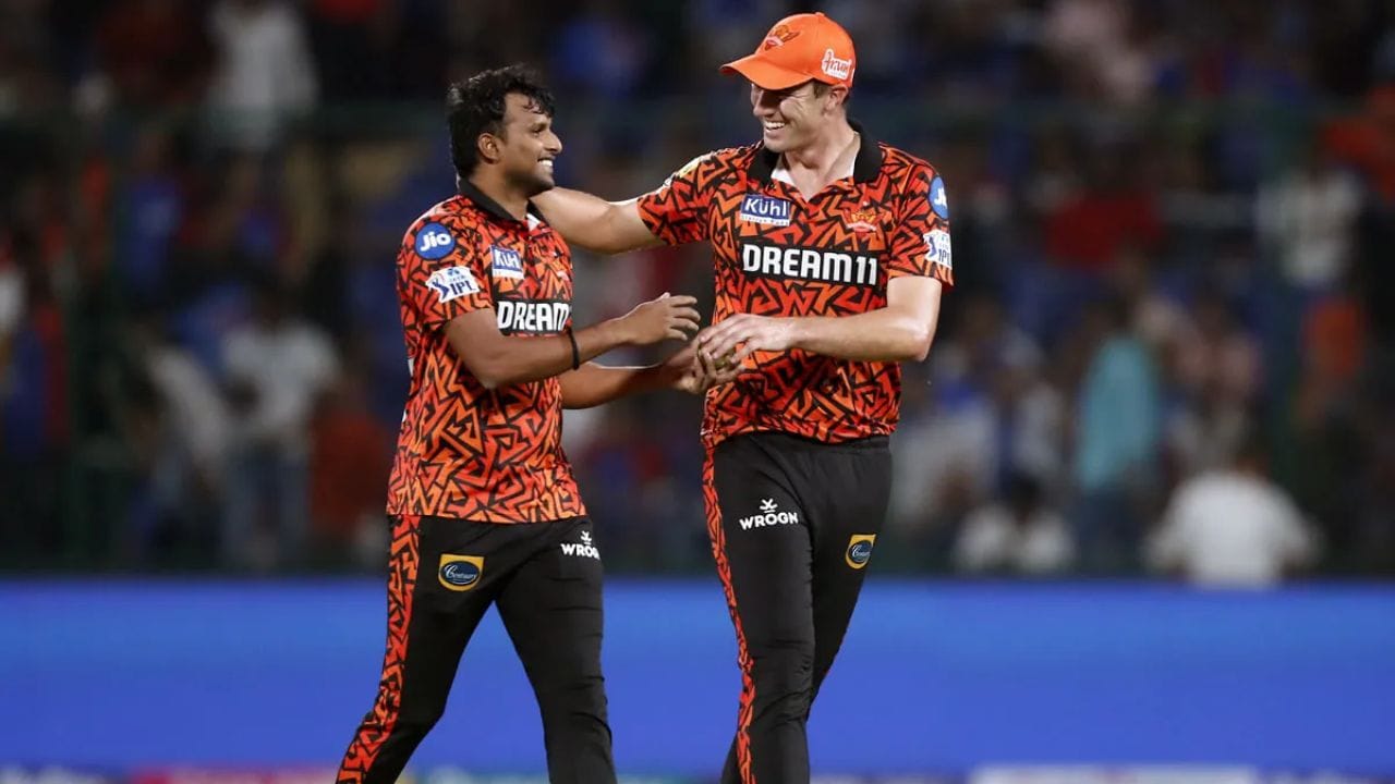 ఢిల్లీతో SRH ట్రేడ్ డీల్.. రూ. 5 కోట్లు నష్టపోయిన టీమిండియా ప్లేయర్..!