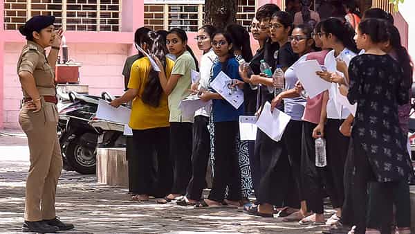 SSC JE, TGPSC పరీక్షలు ఒకే రోజు.. అభ్యర్థుల సమస్యపై టీజీపీఎస్సీ కీలక నిర్ణయం
