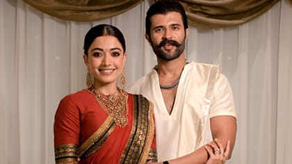 సద్దుల బతుకమ్మ వేడుకల్లో విజయ్ దేవరకొండ, రష్మిక..