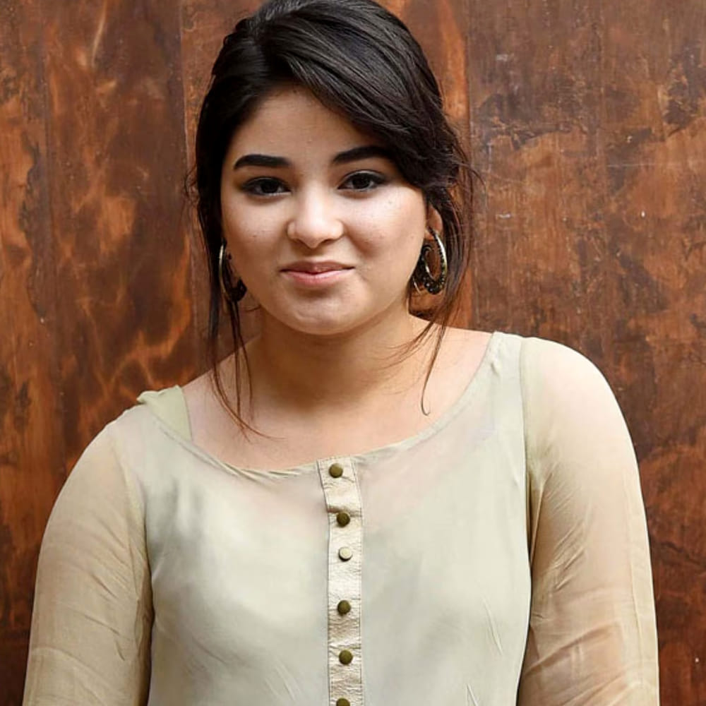 ‘దంగల్’ తర్వాత జైరా వసీం మరోసారి అమీర్ ఖాన్ నిర్మాణంలో రూపొందిన ‘సీక్రెట్ సూపర్‌స్టార్‌’ చిత్రంలో నటించింది. 2017లో విడుదలైన ఈ సినిమాలో ఇన్సియా అనే యువ గాయని పాత్రలో కనిపించింది. తన కలను నెరవేర్చుకోవడానికి ప్రయత్నించే అమ్మాయిగా ఆమె నటన ప్రేక్షకులను ఆకట్టుకుంది. ఈ సినిమా కూడా మంచి విజయాన్ని అందుకోవడంతో జైరా పేరు మరింతగా మారుమోగింది. వరుసగా విజయవంతమైన చిత్రాల్లో నటిస్తుండటంతో ఆమె బాలీవుడ్‌లో ఎక్కువ కాలం కొనసాగుతుందని చాలామంది భావించారు. సినిమాలతో మంచి గుర్తింపు తెచ్చుకున్న జైరా వసీం 2019లో అనూహ్య నిర్ణయం తీసుకుంది. తన మత విశ్వాసాలకు, వ్యక్తిగత నమ్మకాలకు ప్రాధాన్యత ఇస్తూ నటనకు దూరమవుతున్నట్లు ప్రకటించింది. సినిమా పరిశ్రమ తన మత విశ్వాసాలకు అనుగుణంగా జీవించడంలో ఇబ్బందులు కలిగిస్తోందని ఆమె తన ప్రకటనలో పేర్కొంది. ఈ నిర్ణయం అభిమానులతో పాటు సినీ పరిశ్రమను కూడా ఆశ్చర్యానికి గురిచేసింది. అప్పటికే ఆమెకు మంచి అవకాశాలు వస్తుండటం, నటిగా గుర్తింపు పెరుగుతుండటంతో ఈ ప్రకటన పెద్ద చర్చకు దారితీసింది.